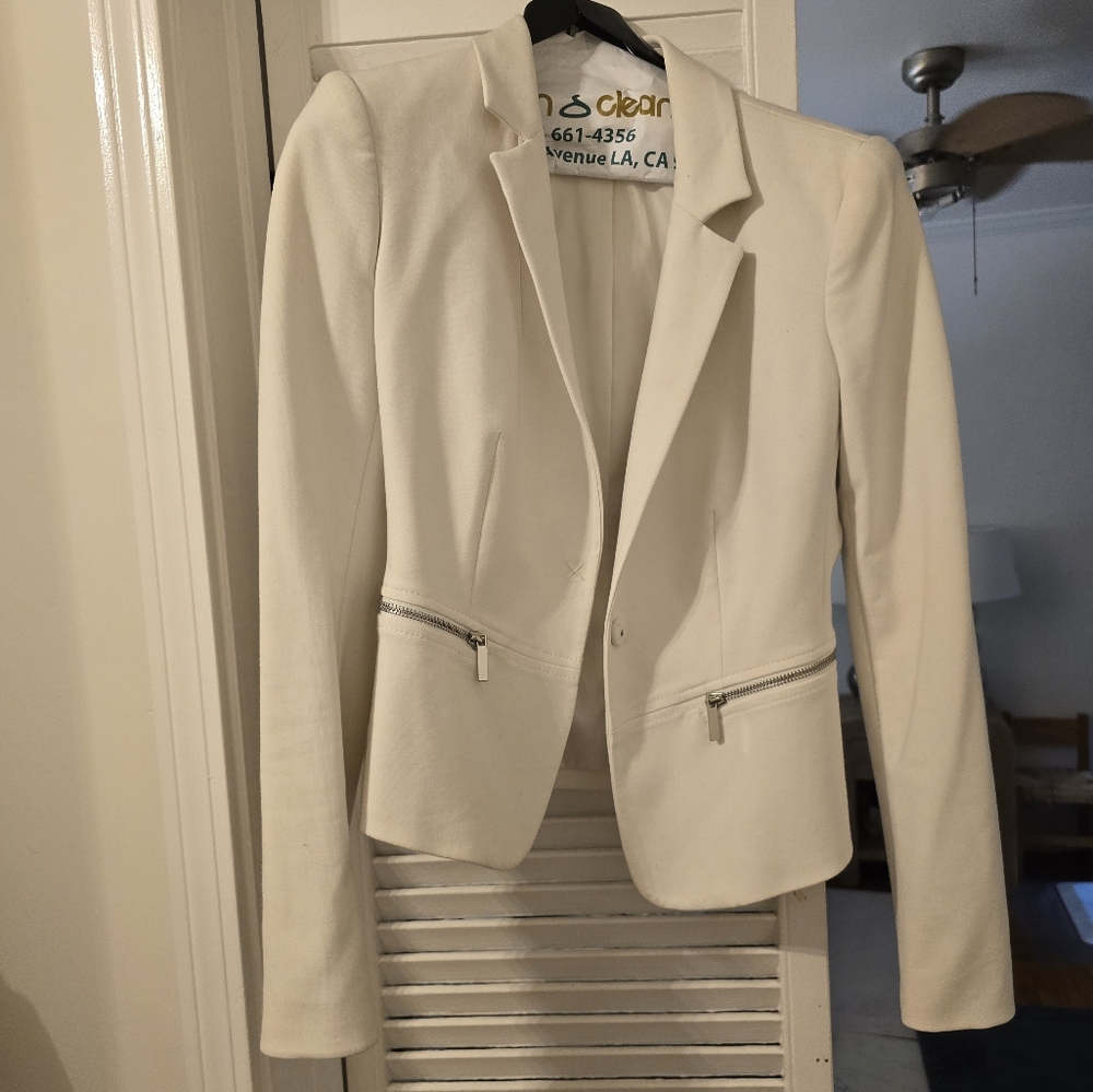 Elizabeth & James White Jacket Zip Pocket-No Flaws Red Tape on Hanger 2cd Photo